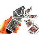 Immagine di Jeu biseauté (Bicycle) Un jeu de cartes à de multiples possibilités -Donnez le jeu à mélanger à un spectateur et séparez in... » 